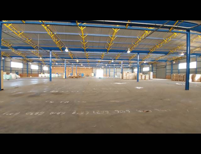 4,616M² WAREHOUSE TO LET IN CLAYVILLE